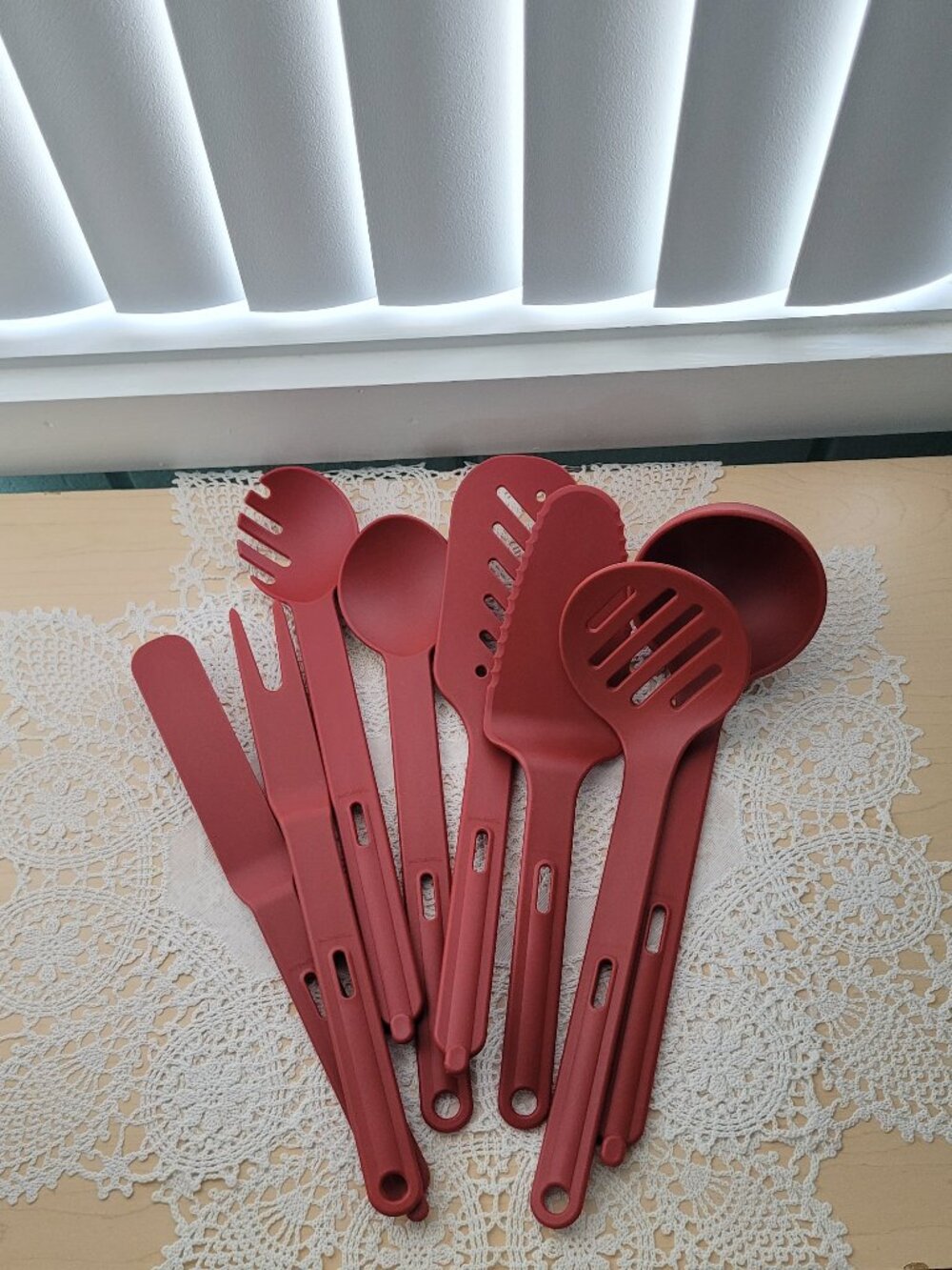 Tupperware Kitchen Duos utensil set of 8 - RARE - HARD TO FIND